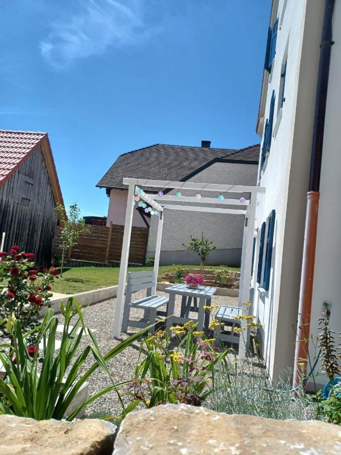 Im Stueble Apartment Koetz Exterior photo